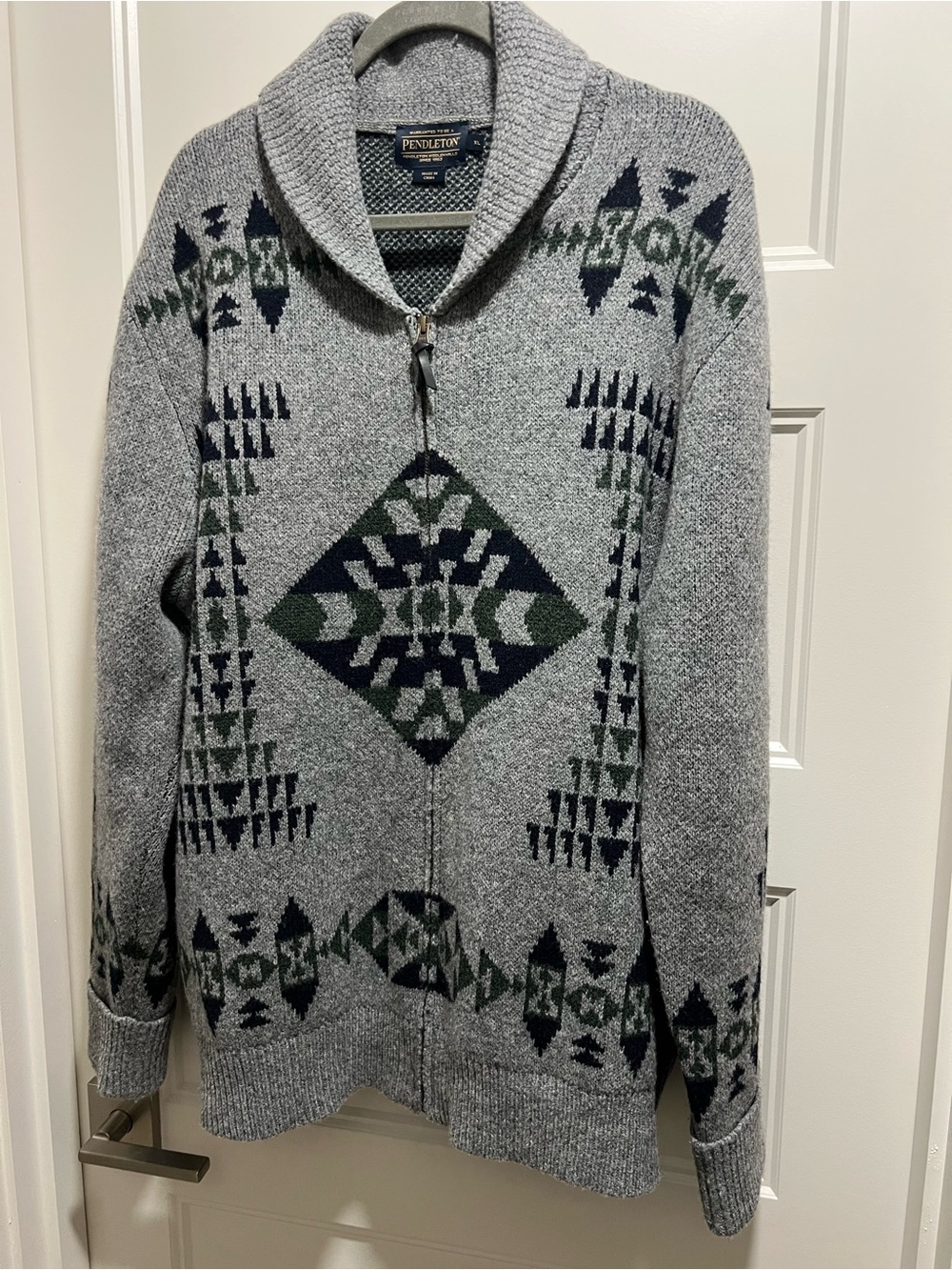 Pendleton Men's Gray Shawl Zip Cardigan with Navy & Green Geometric Motif